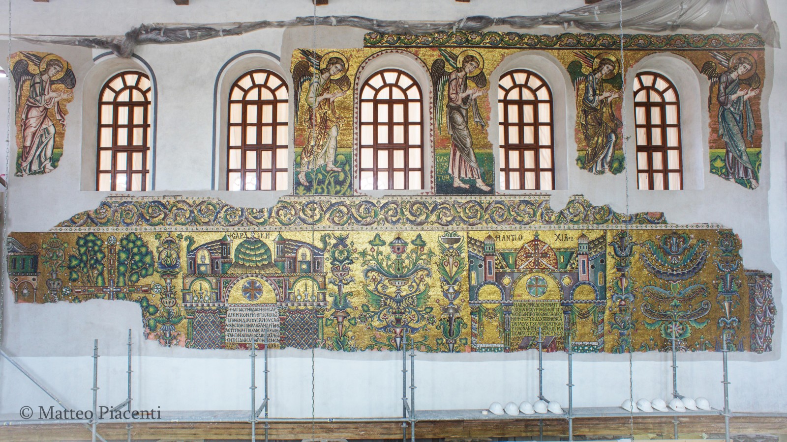 Mosaicos murales de época cruzada de la Basílica di Belén, siglo XII 